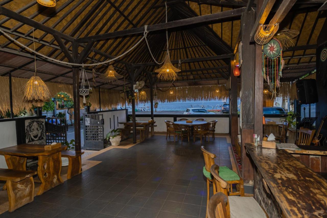 Mae Mae Beach House Batununggul Buitenkant foto