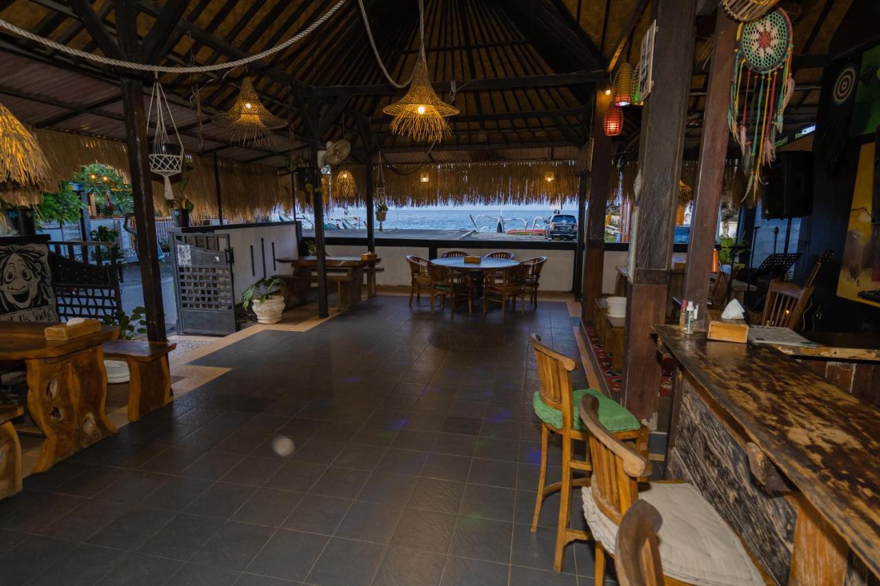 Mae Mae Beach House Batununggul Buitenkant foto